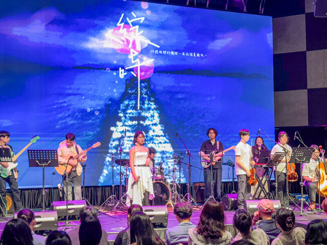 世新廣電畢展登北流  7組原創專輯展多元曲風 | 華視新聞