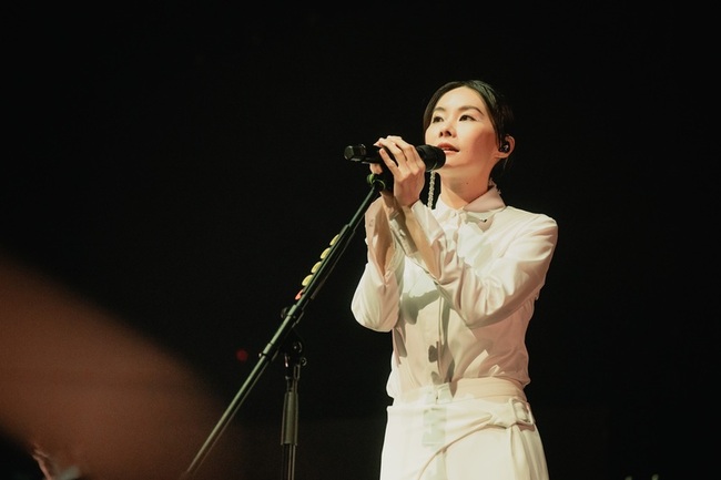 演唱會傳達「眾生關懷」 鄭宜農吐出道18年心境 | 華視新聞