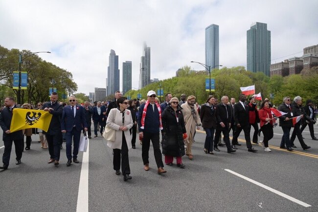 芝加哥波蘭憲法日遊行 台僑加入籲支持台灣國際參與 | 華視新聞