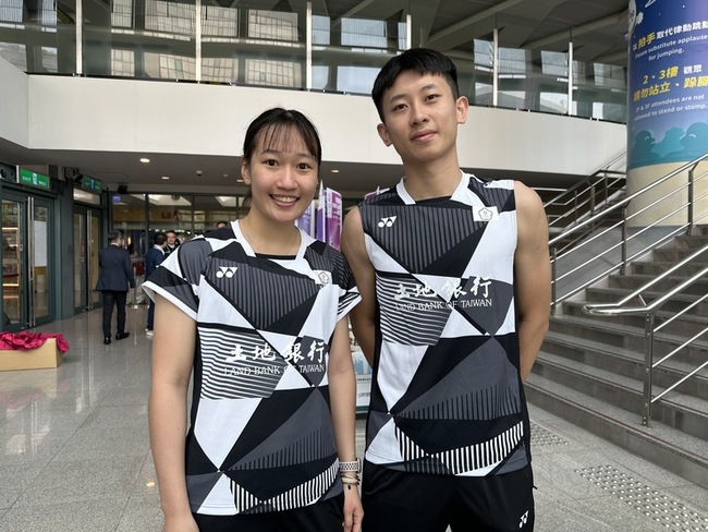 新生代混雙陳政寬、許尹鏸  力拚台北公開賽冠軍 | 華視新聞