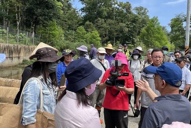 埔里農莊違法私設攔砂壩 南投縣府要求限期全拆 | 華視新聞