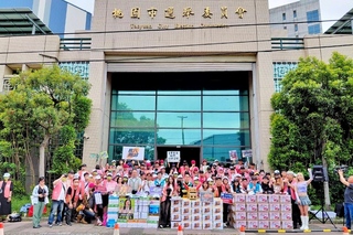 牛煦庭盼與罷團辯論 萬美玲邱若華籲支持者相挺