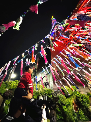 日本兒童節 東京鐵塔與晴空塔鯉魚旗飄揚