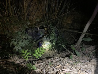 3人赴美濃登山 回程開車翻覆山坡1人意識不清