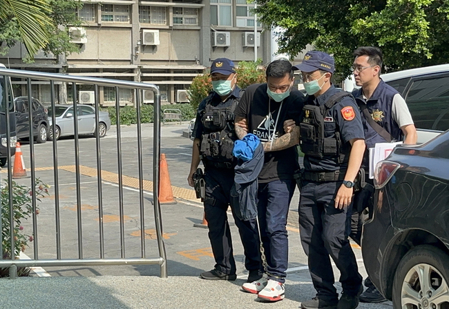 陳修將襲警拒捕遭逮解送彰檢 最快傍晚發監執行 | 華視新聞