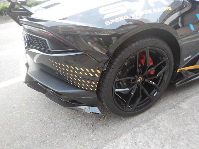 台中紅牌重機與千萬超跑碰撞 肇因待釐清 | 華視新聞