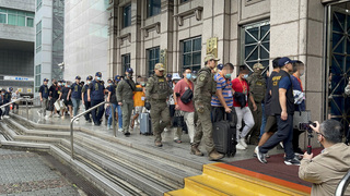 緬甸詐騙園區4女51男接返 刑事局詢後將移送檢方