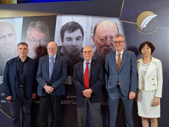 諾獎圖靈獎得主齊聚台北 與產官學研百名領袖交流 | 華視新聞