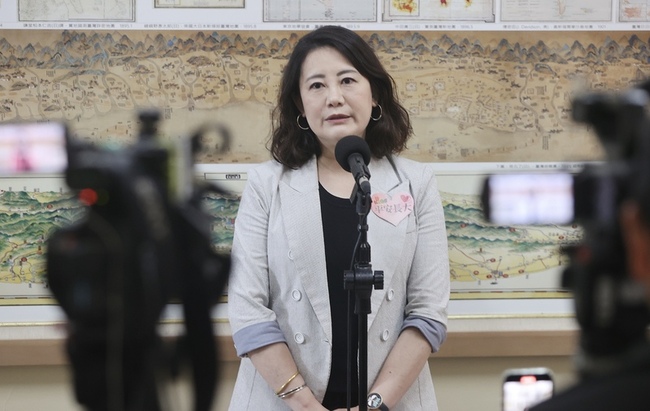 朱立倫批總統像希特勒 綠：不倫不類比喻毀台灣形象 | 華視新聞