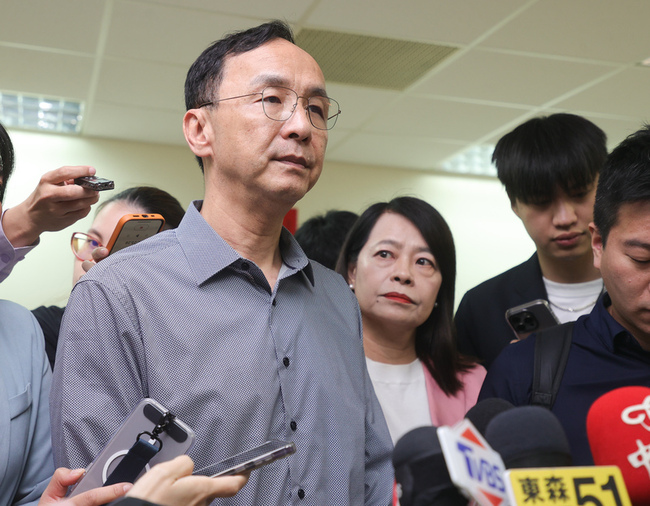 批綠像希特勒 朱立倫：原意是嚴格面對傷害人權獨裁者 | 華視新聞