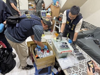 高雄租屋藏毒值千萬如「毒品百貨商店」 45歲女收押