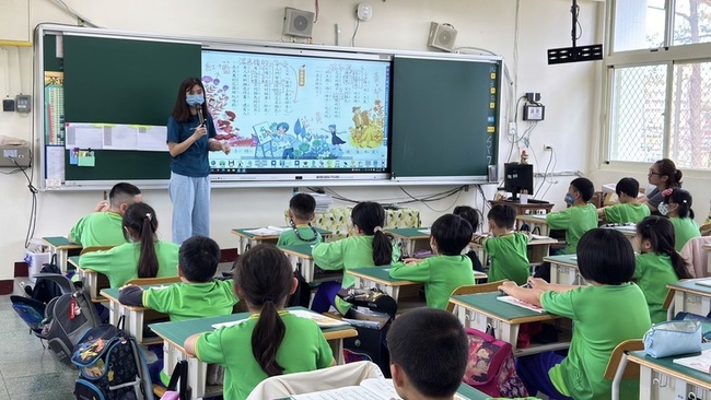 高市「班班有大屏」 陳其邁：將投入5億加速建置 | 華視新聞