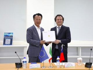 義大利經貿辦事處參訪亞創中心 促進無人機產業合作