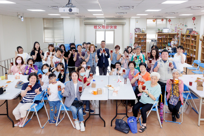 民進黨性平部工作坊號召姊妹回娘家 金門首發場起跑 | 華視新聞