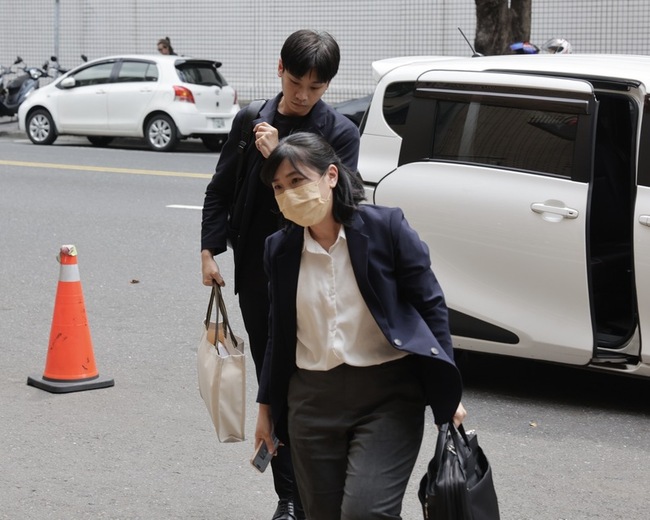 黃子佼涉持兒少性影片  累計與15被害人成立調解 | 華視新聞