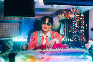 蕭煌奇新歌名開地獄哏 MV挑戰遊覽車再圓司機夢