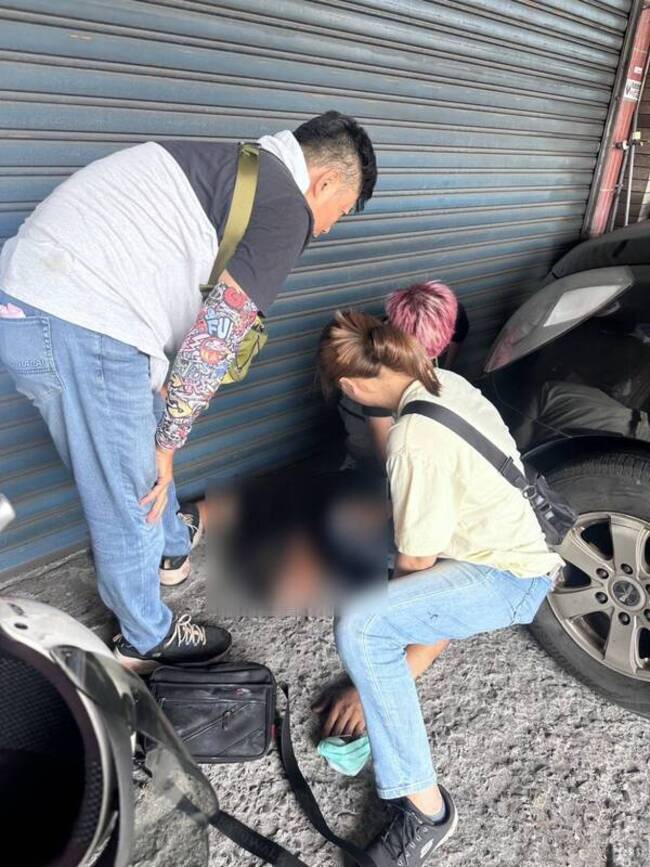 高雄警匪追逐 男子持槍劫車逃逸遭逮送辦 | 華視新聞