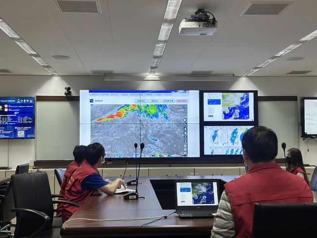 因應強降雨 中市府建設局啟動三級應變小組 | 華視新聞