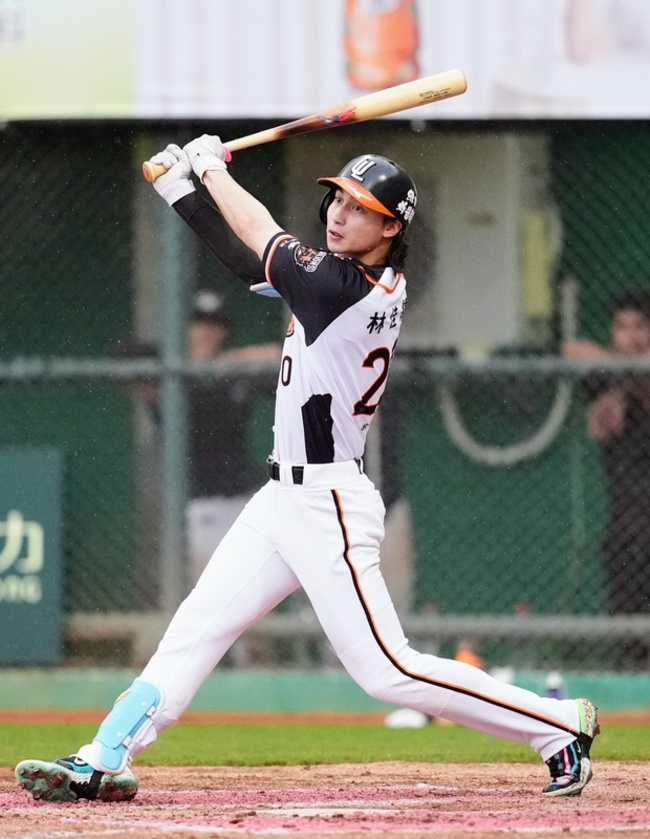 林佳緯開轟單場5安感謝花蓮眷顧 助獅擊敗悍將 | 華視新聞