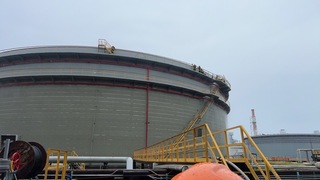 中油大林廠儲油槽頂雷擊起火迅速撲滅 持續警戒