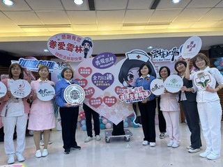歡慶護師節 張麗善提友善職場落實保障護理夥伴