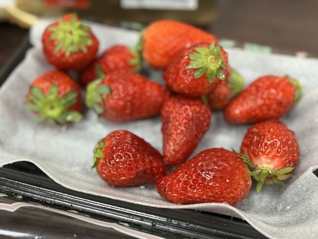 進口草莓農藥殘留違規  知名超市上榜 | 華視新聞
