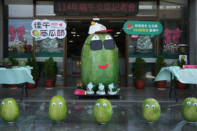 屏東佳冬端午立瓜活動 500名額報名秒殺 | 華視新聞