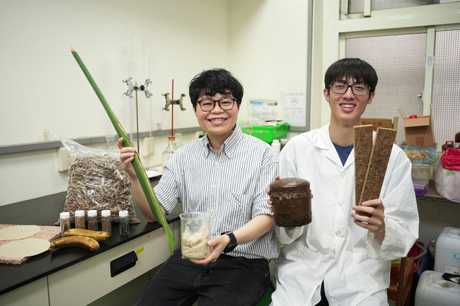 香蕉廢棄物變建材 興大團隊獲綠色化學創意金獎 | 華視新聞