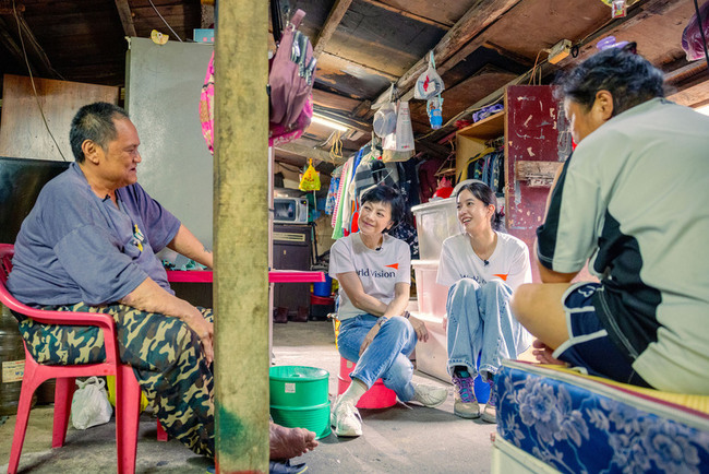 花蓮強震衝擊 女星深入山區看見「貧者越貧」 | 華視新聞