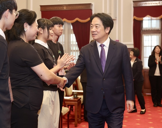 賴總統肯定青志獎得主 期勉繼續保有關懷社會初心 | 華視新聞