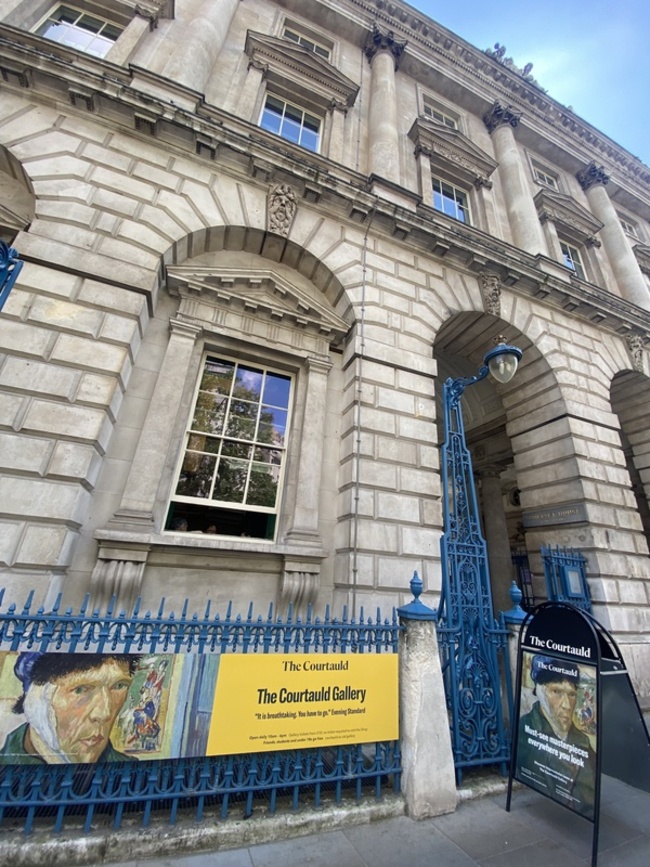 無懼批評 梵谷自畫像成為倫敦美術館招牌廣告 | 華視新聞