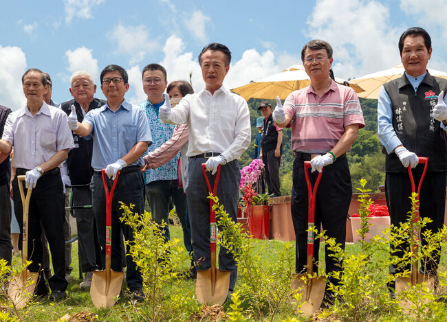 太平圓山觀星平台啟用 翁章梁：仰望星空身心靈放鬆 | 華視新聞