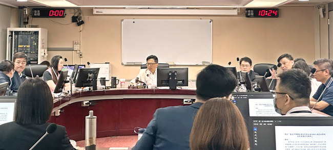 包租代管房屋稅擬降至1% 北市議會初審過關 | 華視新聞