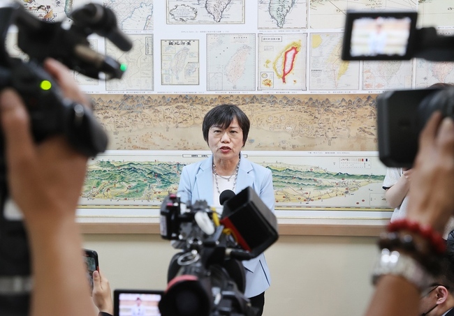 15日記者會遭質疑畢業報告 劉世芳：把工作做好 | 華視新聞