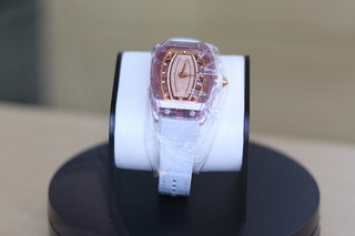 創法拍動產最高價  粉色鑽表3900萬得標