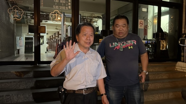 屏檢偵辦罷免涉死亡連署 藍營縣黨部書記長請回 | 華視新聞