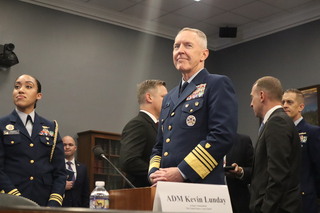 美海岸防衛隊：與網戰部合作抵禦中共網攻海事設施