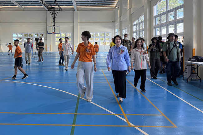 不受落山風影響 車城國小分校室內活動中心啟用 | 華視新聞