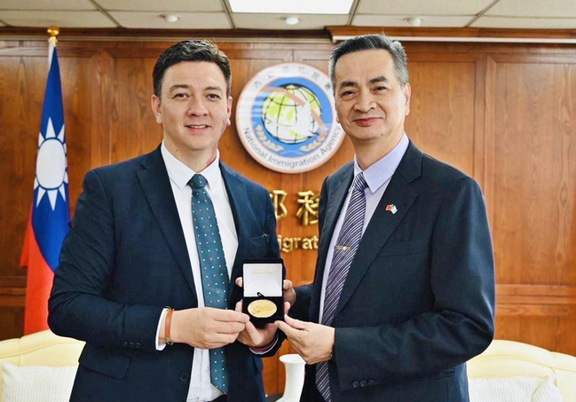 瓜地馬拉移民署長首度訪台 促進台瓜移民事務交流 | 華視新聞