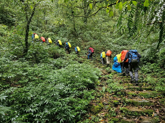 坪林實驗國中挑戰走讀淡蘭古道 學生迎接成年禮 | 華視新聞