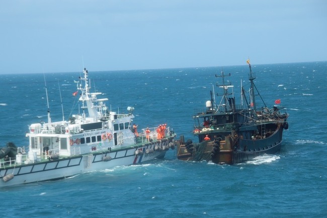 海巡署近3年驅離越界大陸漁船3693次  扣留64艘 | 華視新聞
