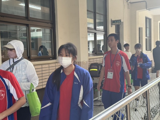 國中會考英語科融入國際事件 考生：著重單字量 | 華視新聞