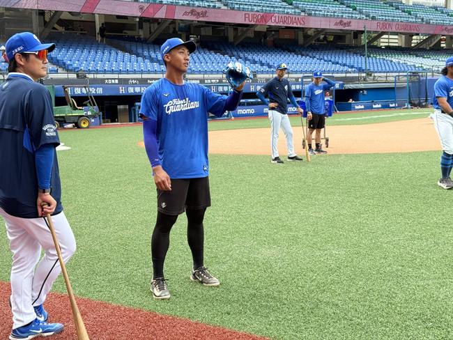 悍將高捷生涯首度升一軍 心態成長不再害怕失敗 | 華視新聞