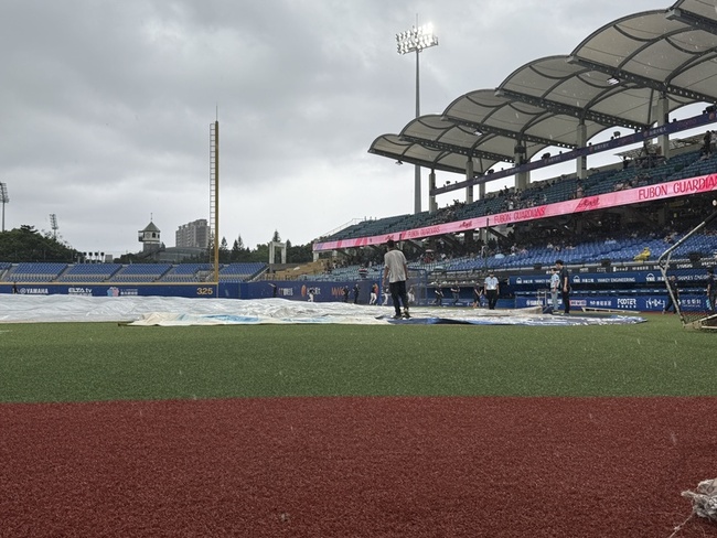 中職悍將、龍隊比賽雨勢影響 延至6/29新莊補賽 | 華視新聞