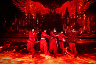 FEniX首場演唱會誠意滿滿 憶點滴與粉絲哭成一片