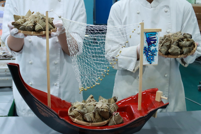 長榮女中設計粽子三吃 蜂蜜芒果味甜粽創特殊口感 | 華視新聞
