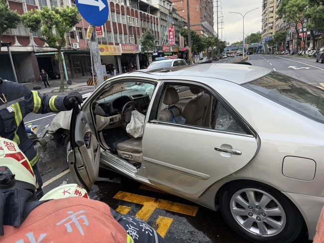 總統震驚三峽重大車禍 指示政院協調醫療資源救護 | 華視新聞