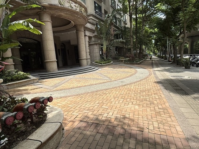 三峽車禍涉案駕駛5年前在附近社區肇事  住戶不安 | 華視新聞