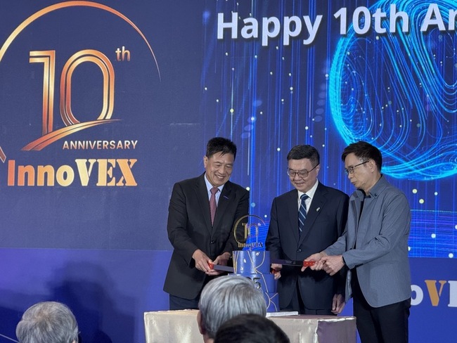 卓榮泰：擬訂AI新10大建設 確保台灣關鍵技術領先地位 | 華視新聞