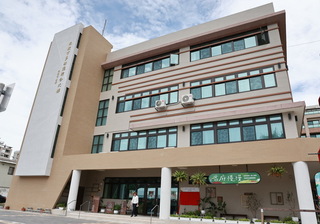 南投市綜合大樓揭牌 具展售集會日照中心多功能